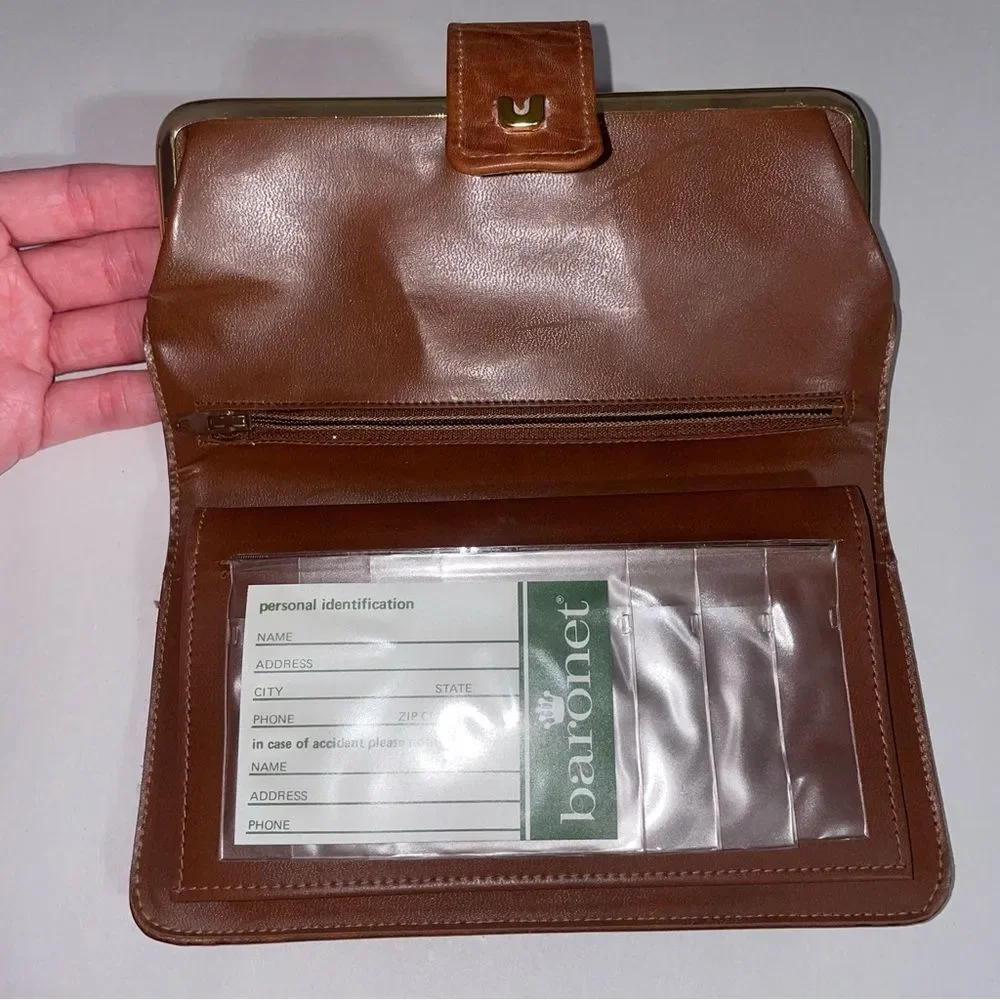 Vintage Baronet Brown Leather Wallet 270 Gold Hardware Large Retro Tooled